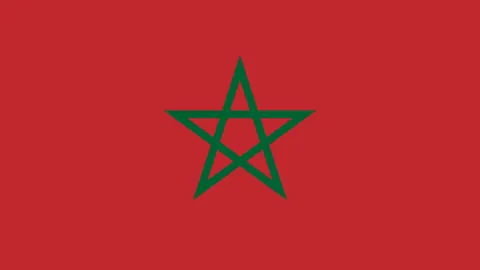 文班三分球评价：技艺全面，持续探索多技巧融合