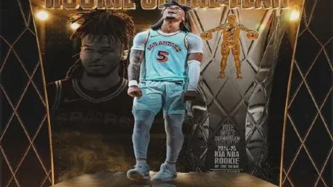 刘焕华在举重男子102公斤级全国锦标赛中斩获冠军